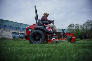 Anlægsgartnere - Have & Park - Z-Master Revolution Zeroturn - Kategoribillede