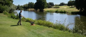 Golf - Øvrigt Udstyr til golfbaner - TORO eHoverPro 450 luftpudeklipper - Hero desktop