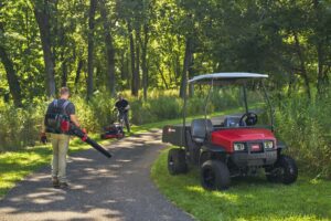 Sportsanlæg - Anlægsgartnere - Campingpladser - Kirkegårde - Kommuner - Boligforeninger - Arbejdskøretøjer - Transport - Kategoribillede