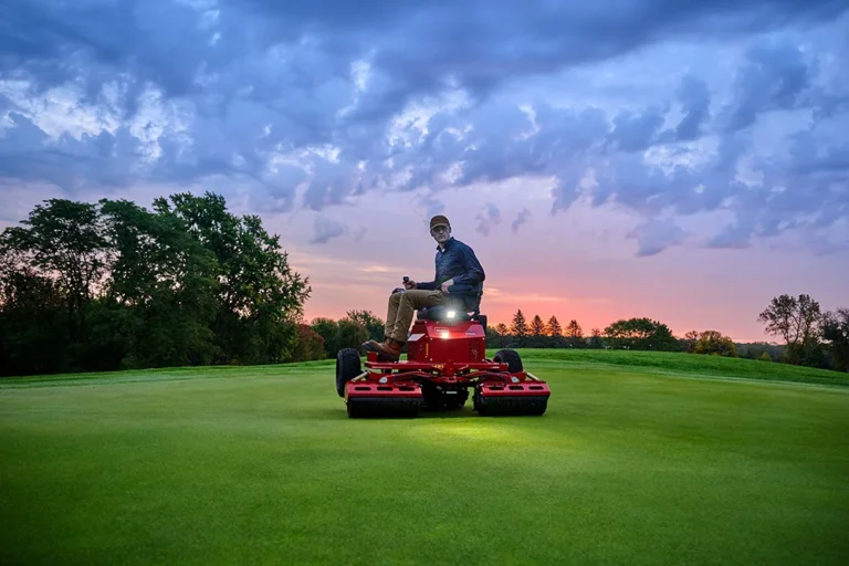 Golf - Greensrulle - TORO GreensPro e1700 - In use 2